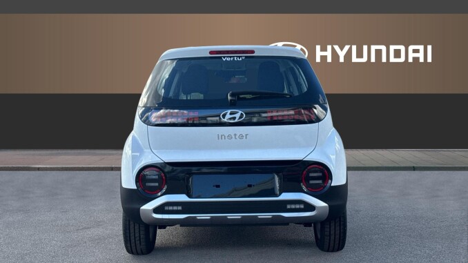 Hyundai INSTER 85kW 01 49kWh 5dr Auto Electric Hatchback - Image 6